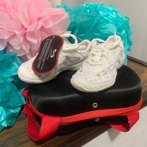 Nfinity, Vengence Cheer Shoes